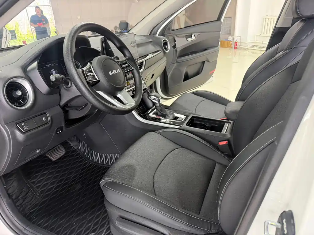 Kia K3 — миниатюра 7