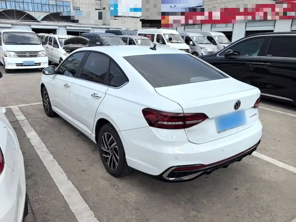 Volkswagen Lavida — миниатюра 5