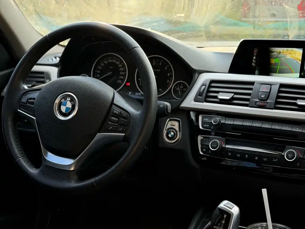 BMW 3 Series — миниатюра 16