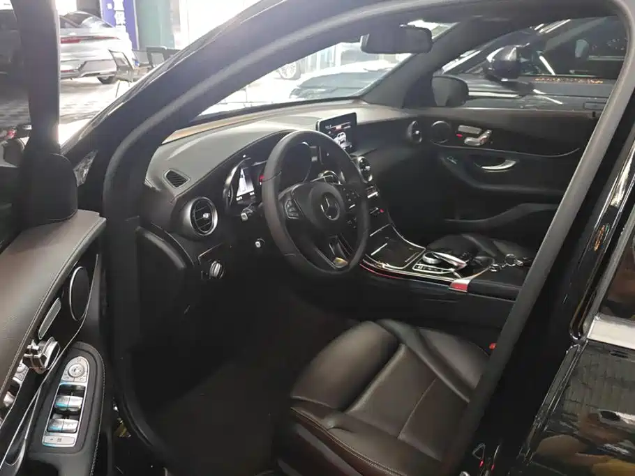Mercedes-Benz GLC — миниатюра 9