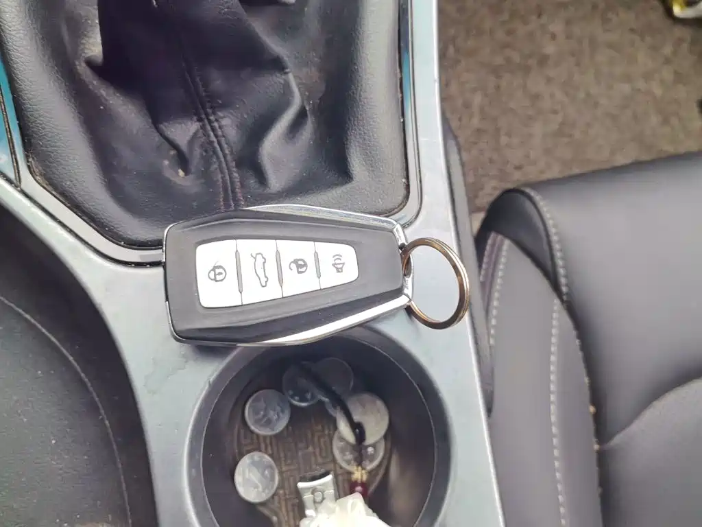 Geely Emgrand — миниатюра 12