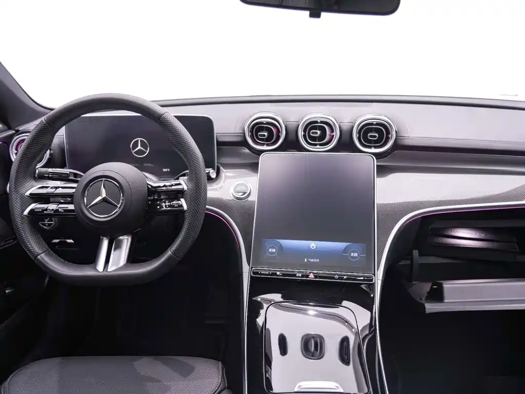 Mercedes-Benz C-Class — миниатюра 15