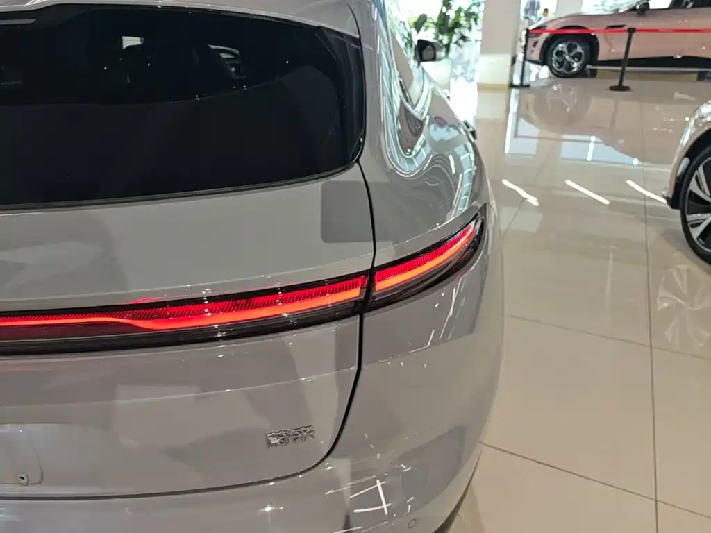 NIO ET5T — миниатюра 8