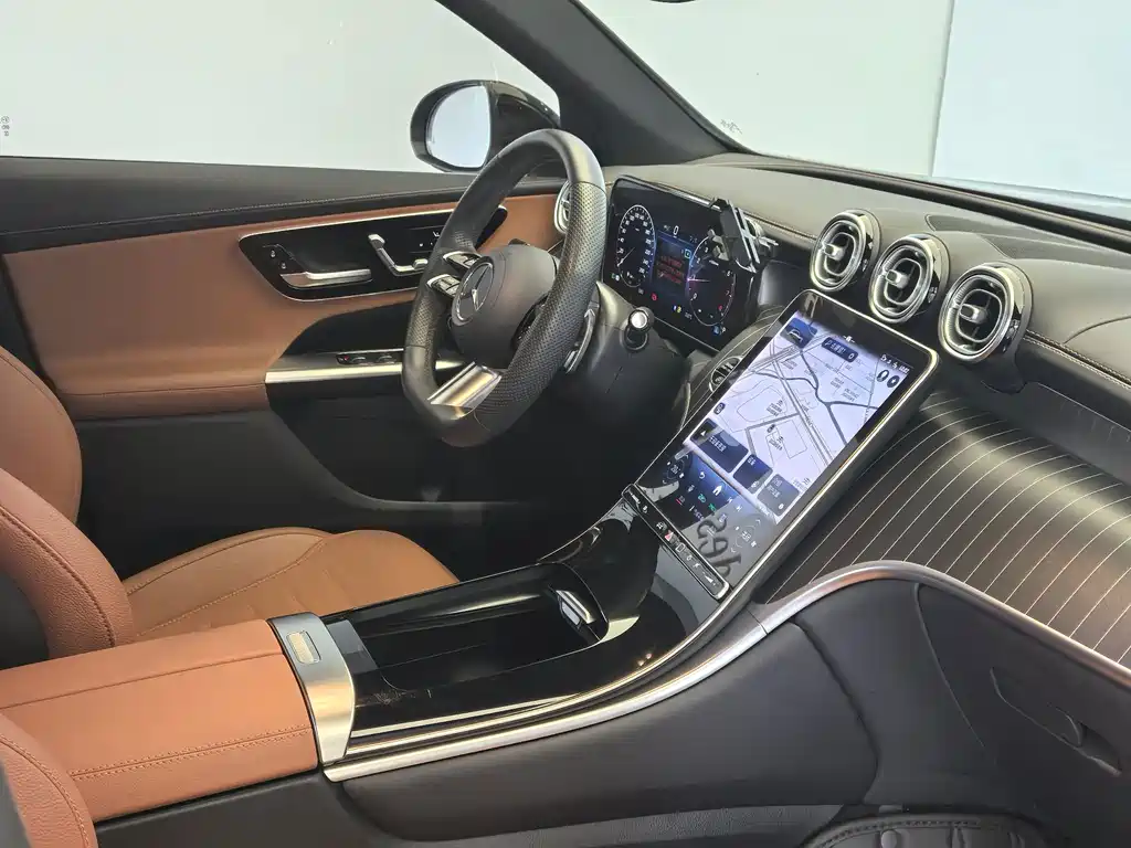 Mercedes-Benz GLC — миниатюра 13