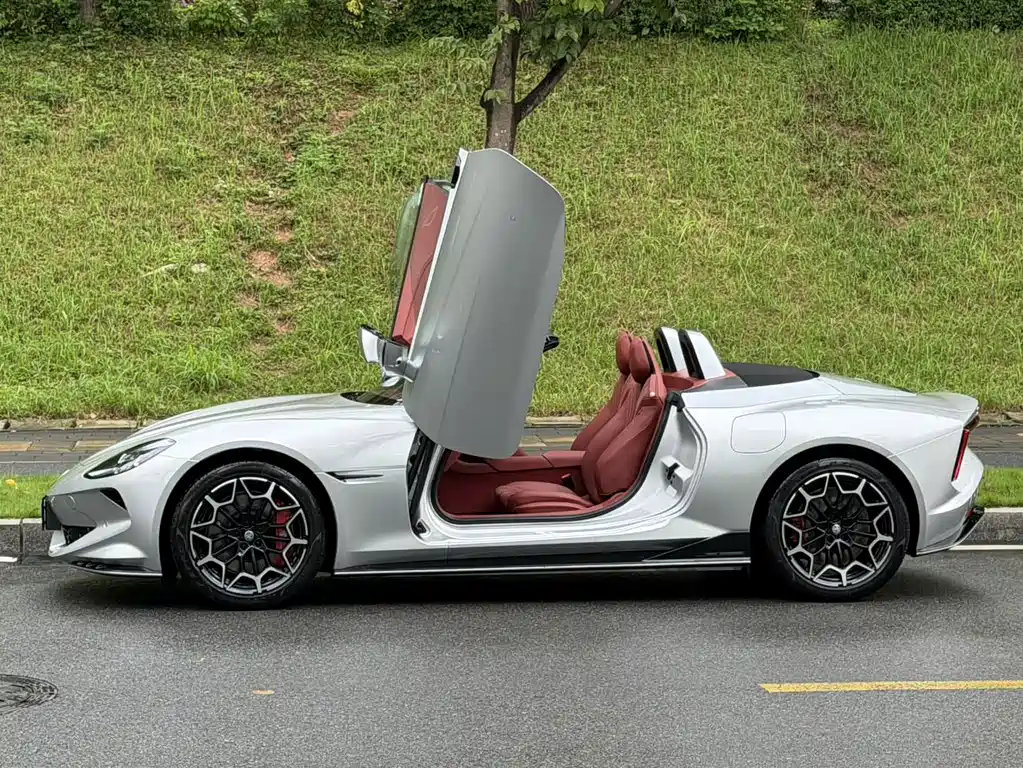 MG MG Cyberster — миниатюра 3