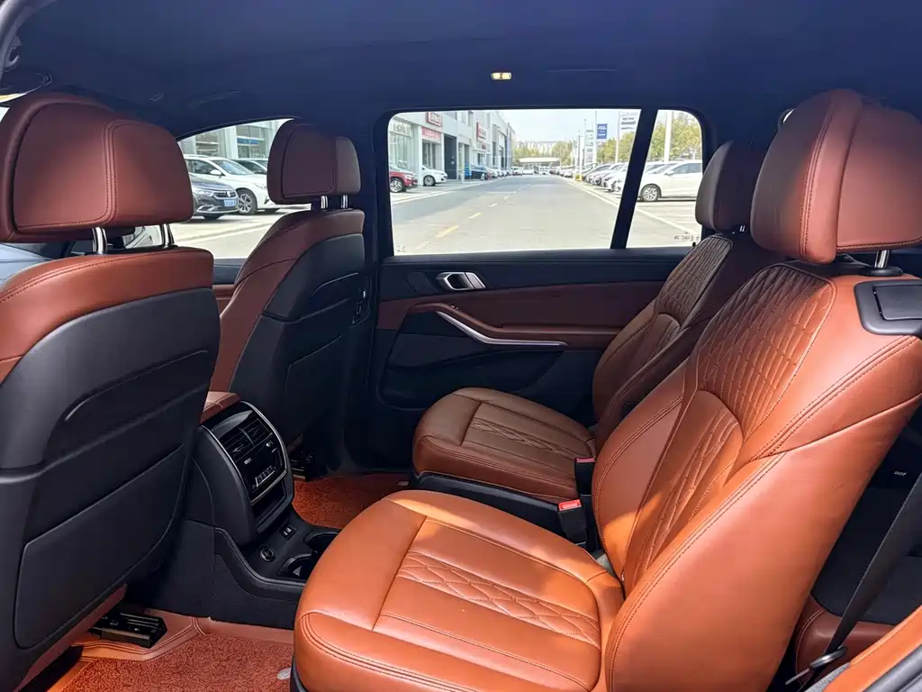 BMW X7 — миниатюра 6