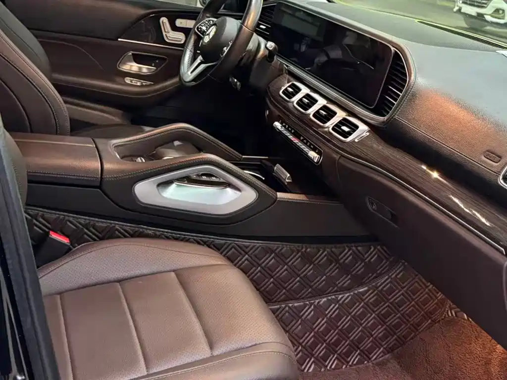 Mercedes-Benz GLE (Import) — миниатюра 9