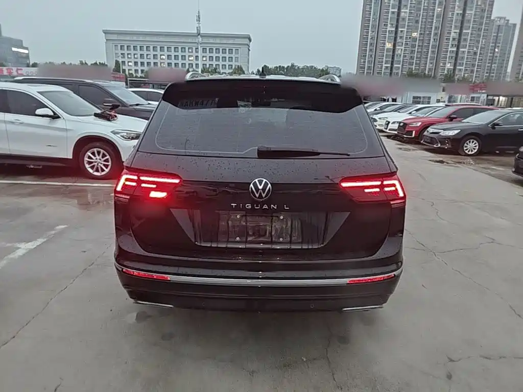 Volkswagen Tiguan L — миниатюра 6