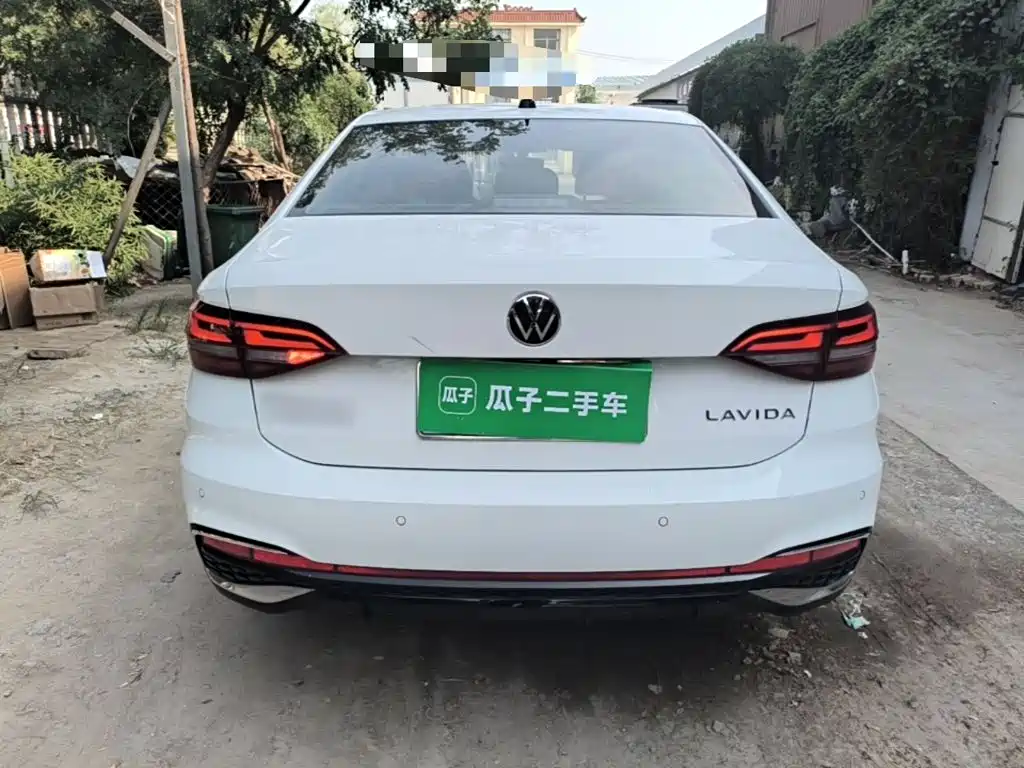Volkswagen Lavida — миниатюра 6