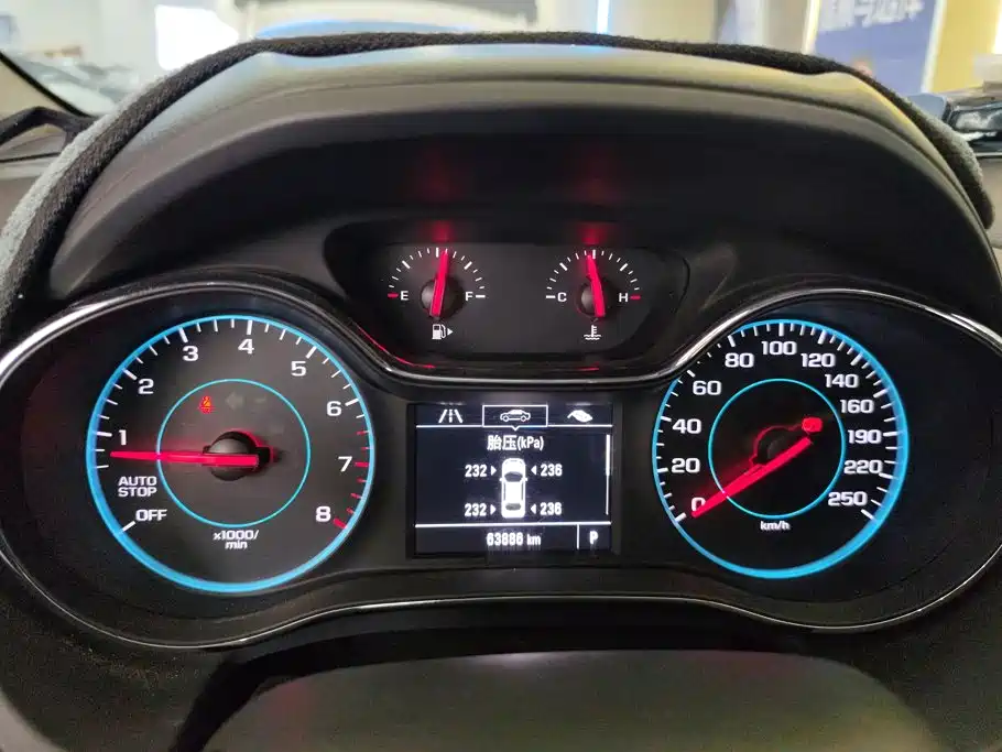 Chevrolet Cruze — миниатюра 14
