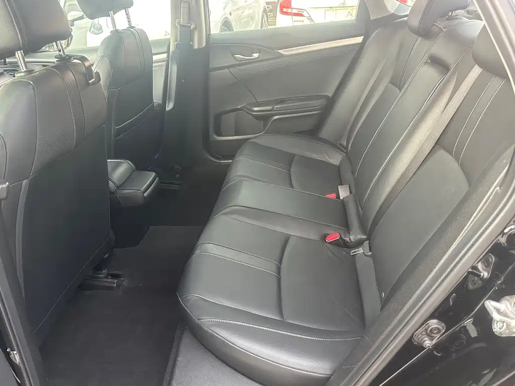 Honda Civic — миниатюра 8