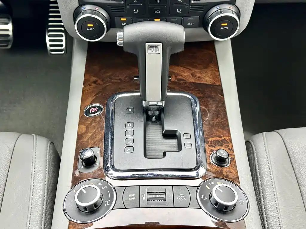 Volkswagen Touareg — миниатюра 12