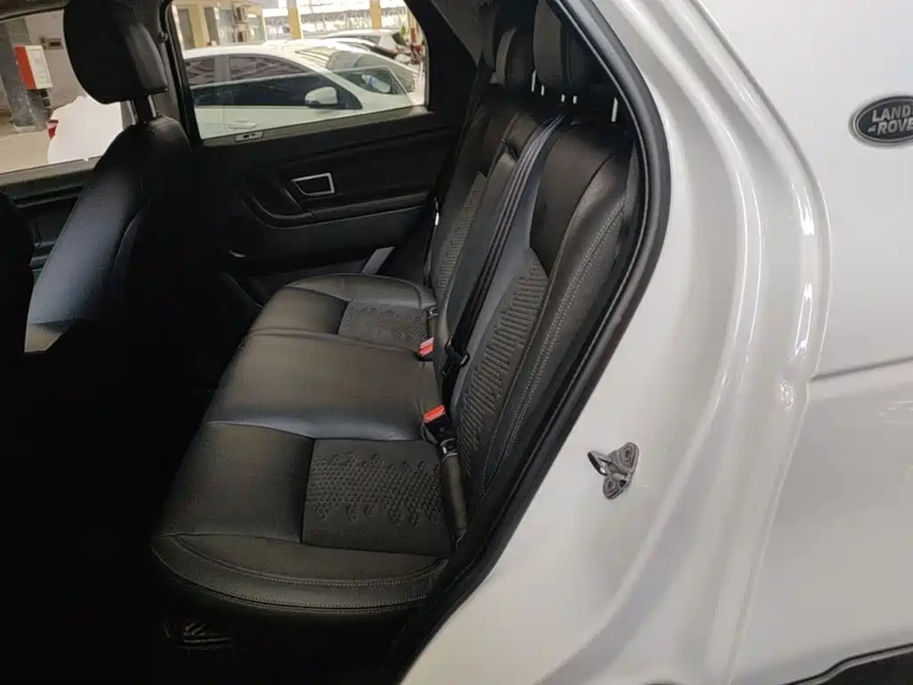 Land Rover Discovery Sport — миниатюра 17