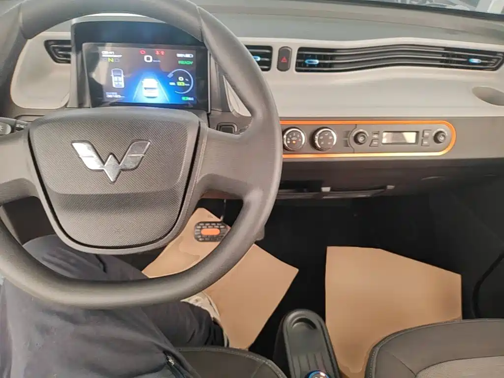 Wuling MINIEV — миниатюра 10