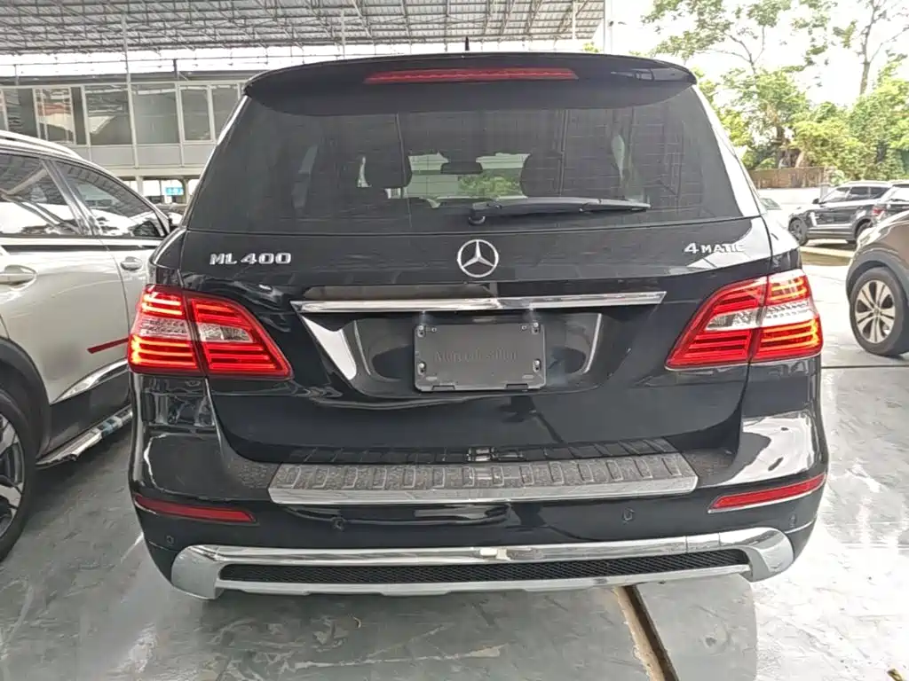 Mercedes-Benz M-Class — миниатюра 6