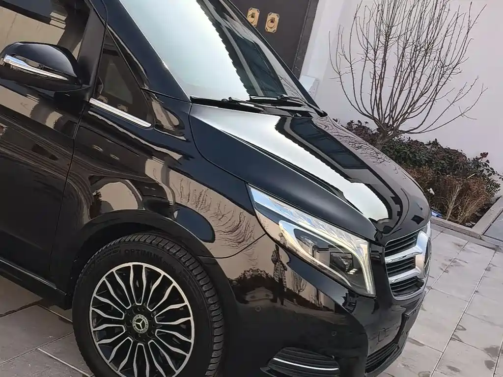 MERCEDES-BENZ V CLASS