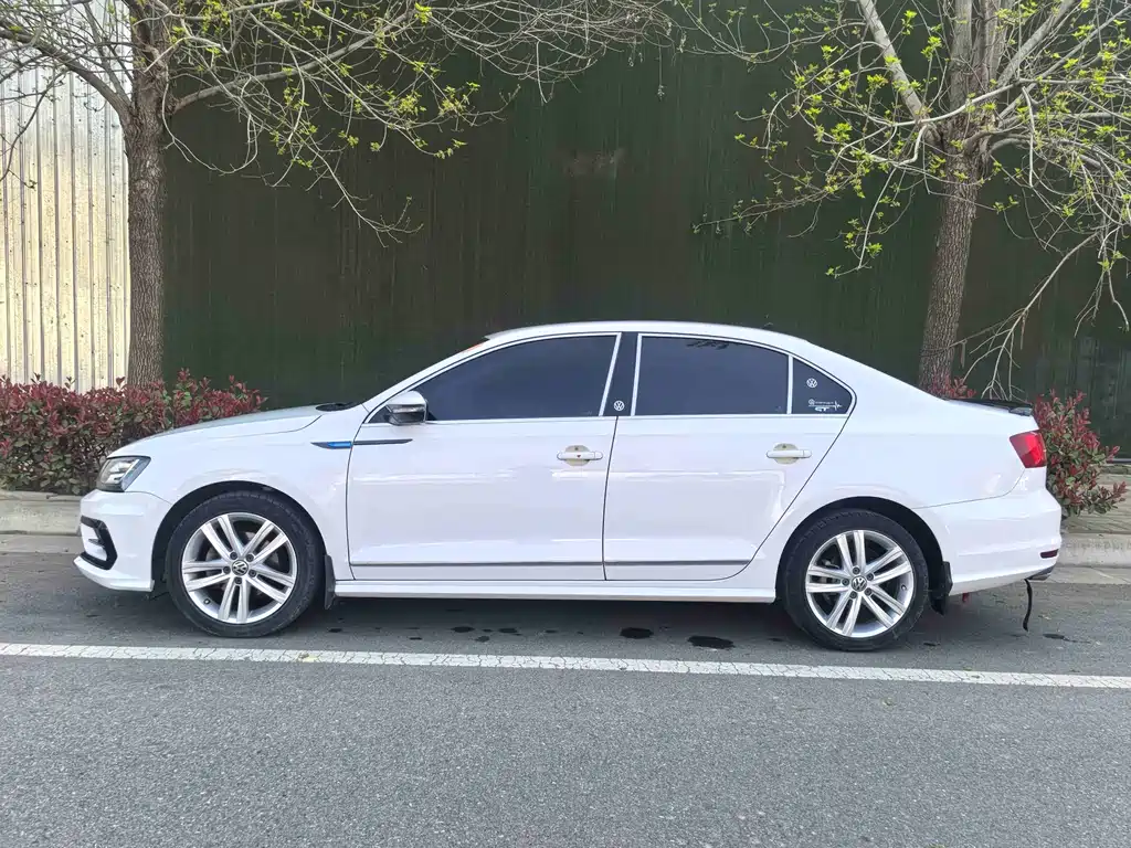 Volkswagen Sagitar 2018 280TSI DSG