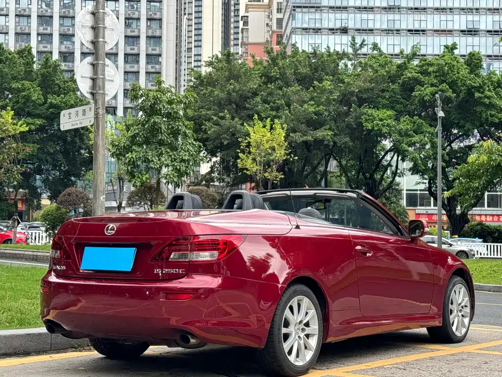 Lexus IS — миниатюра 14