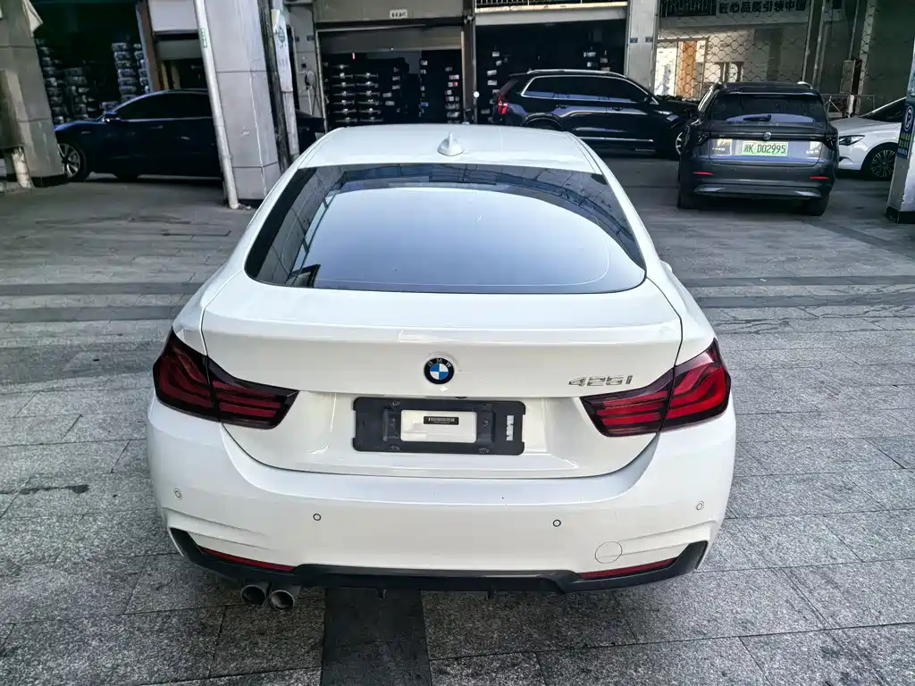 BMW 4 Series — миниатюра 13