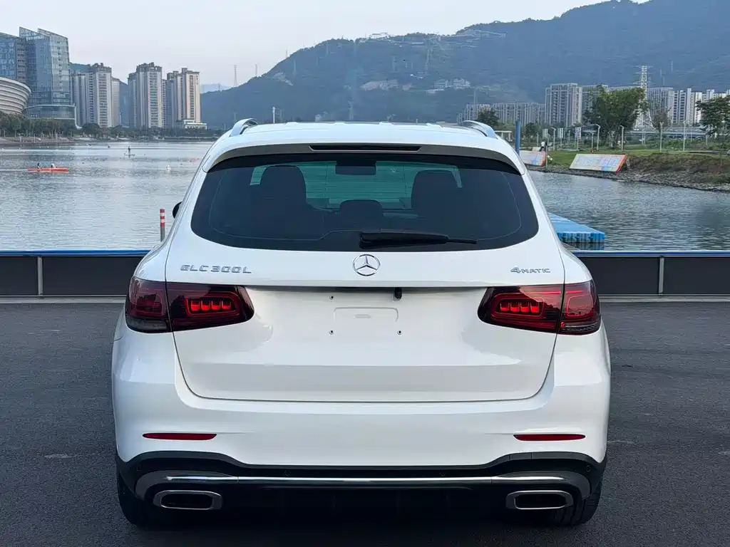 Mercedes-Benz GLC — миниатюра 8