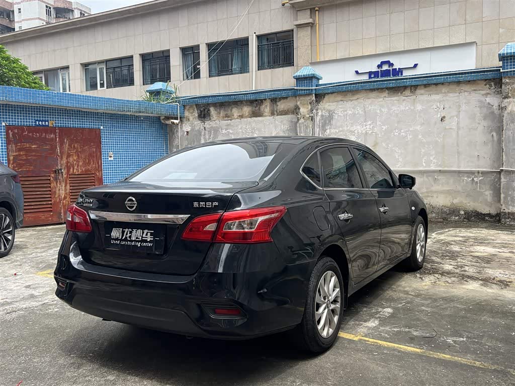 Nissan Sylphy 1.6 л 2023 г. Чёрный, пробег 5600 км