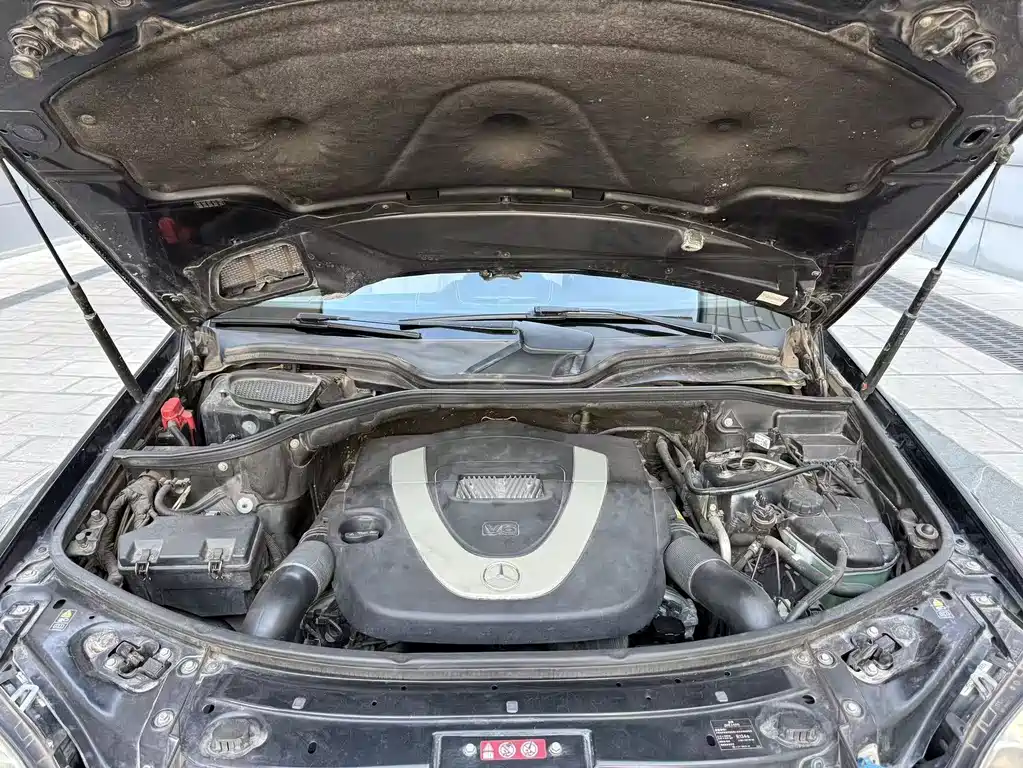 Mercedes-Benz M-Class — миниатюра 13