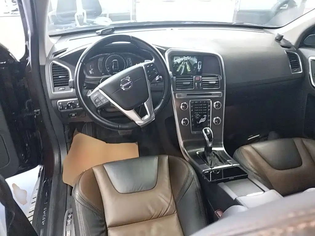 Volvo XC60 (Import) — миниатюра 10