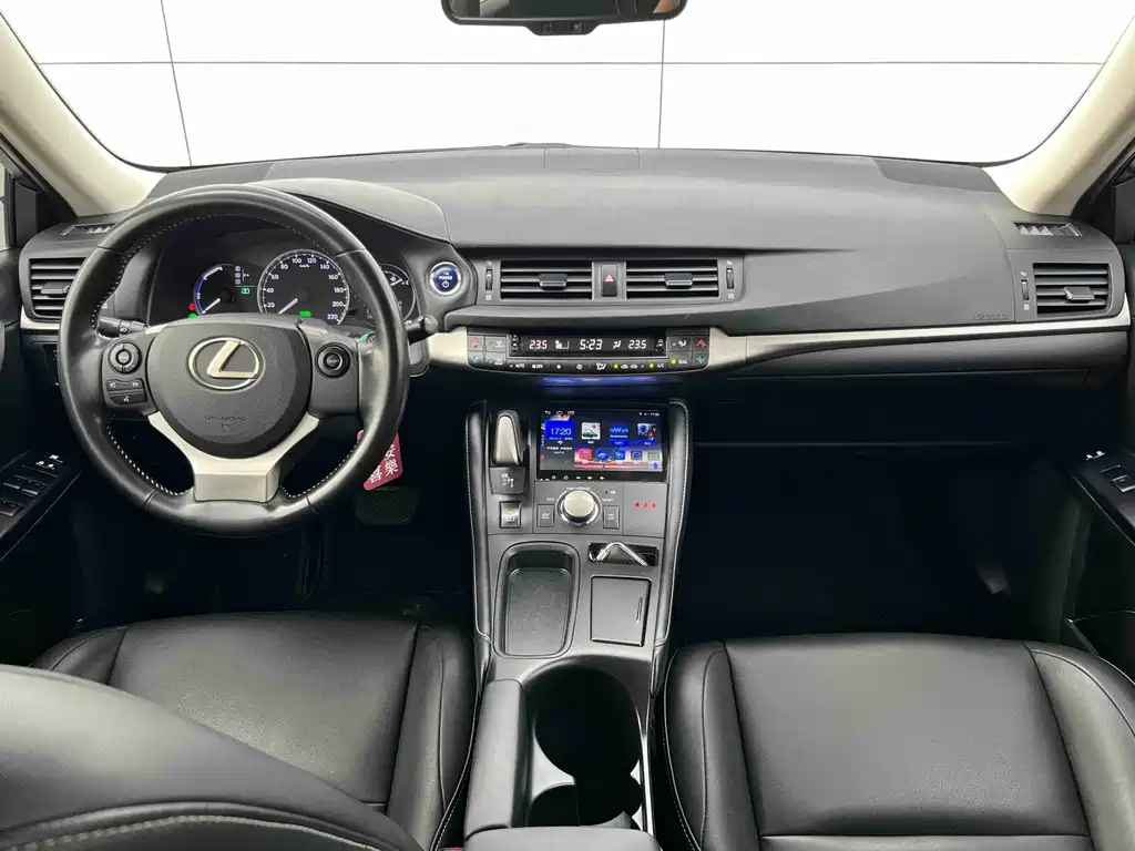 Lexus CT 2017 CT200h Elite V