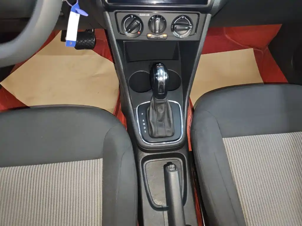 Volkswagen Polo — миниатюра 14