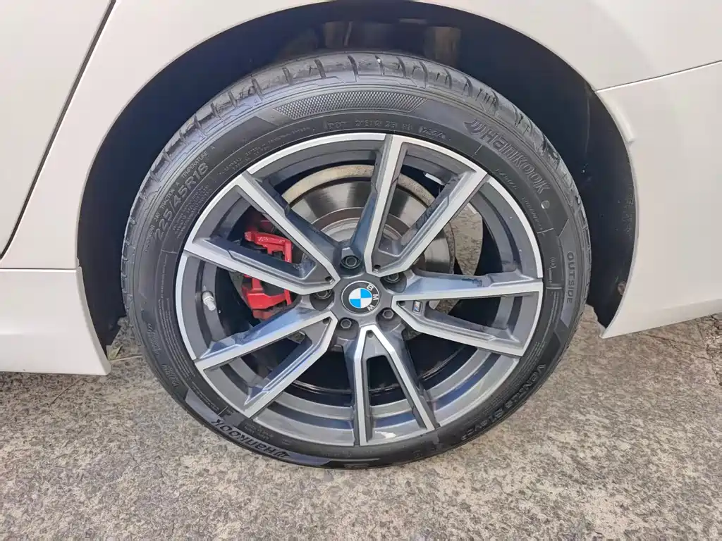 BMW 3 Series — миниатюра 12