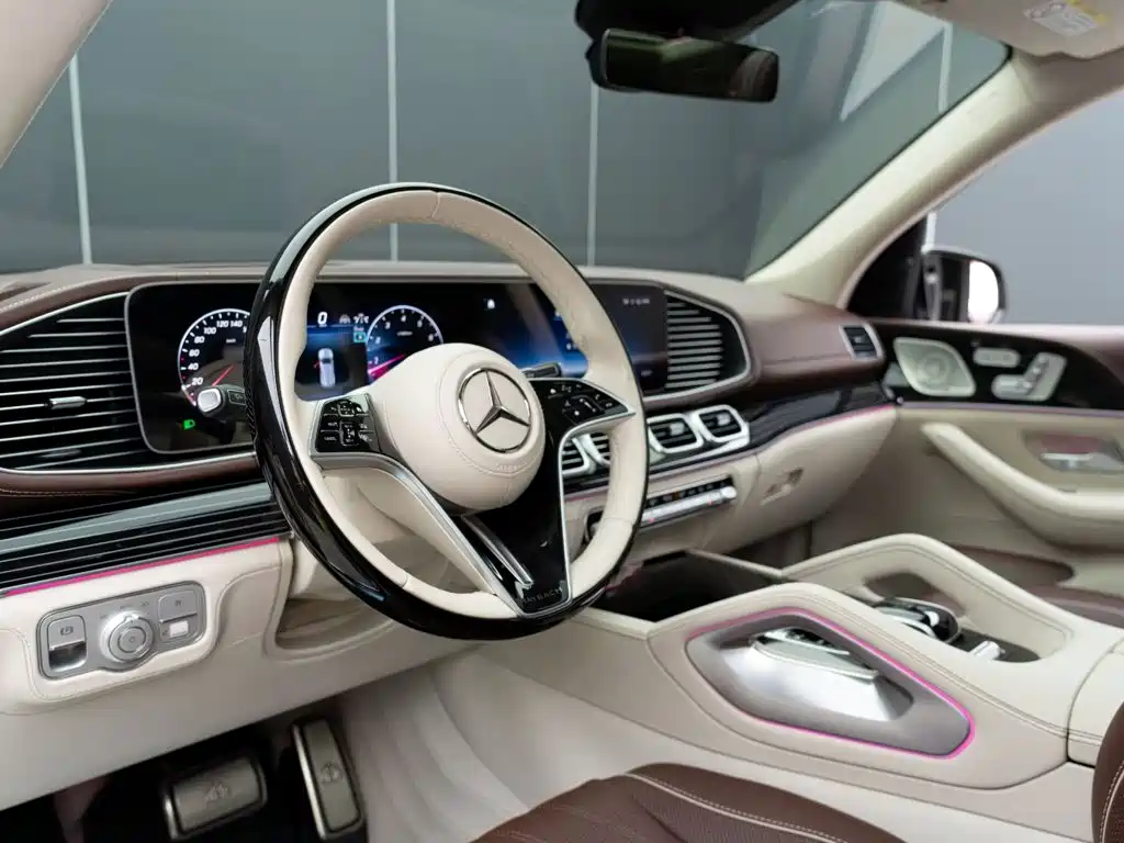 Mercedes-Benz GLS — миниатюра 8