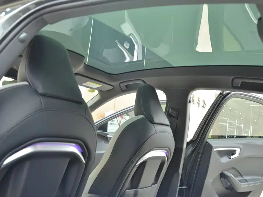 Audi A5L — миниатюра 14