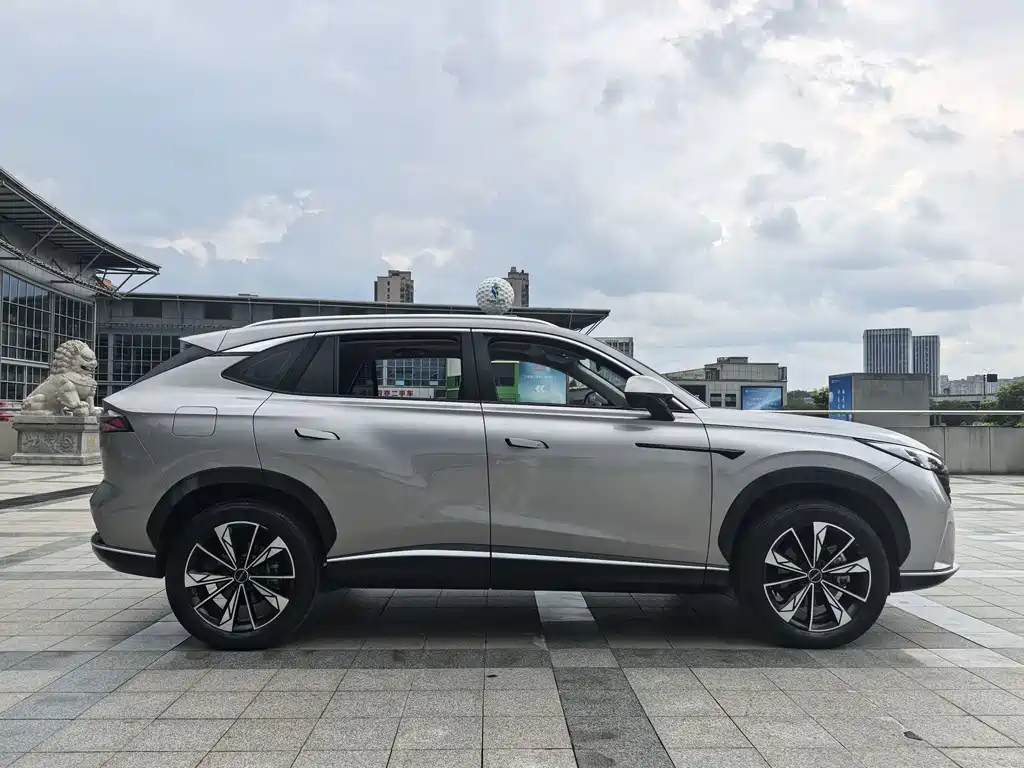 Roewe RX5 New Energy — миниатюра 4