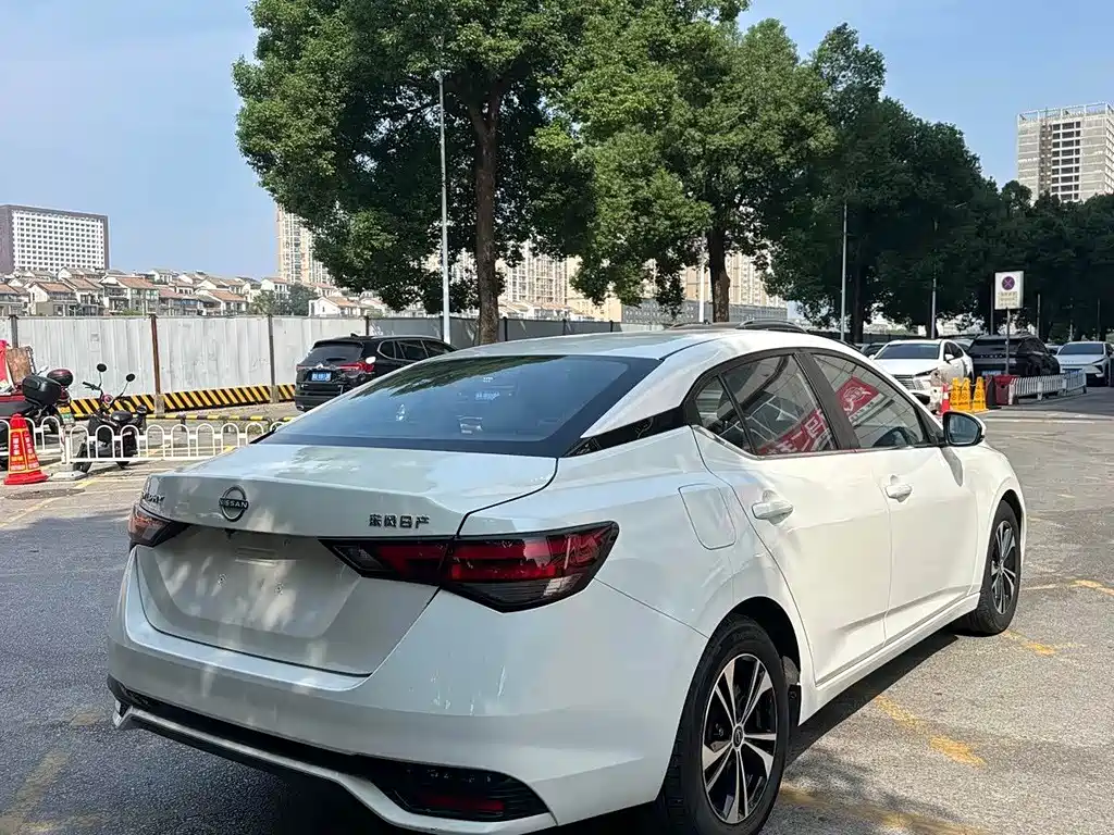 Nissan Sylphy — миниатюра 7