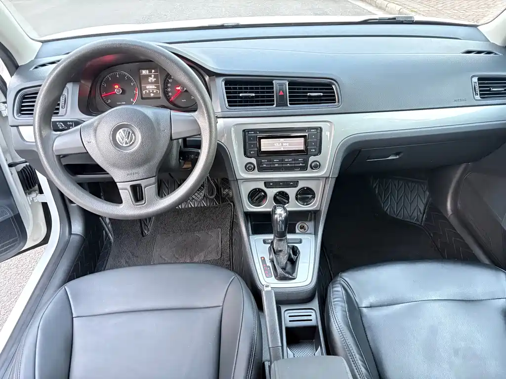 Volkswagen Lavida — миниатюра 9