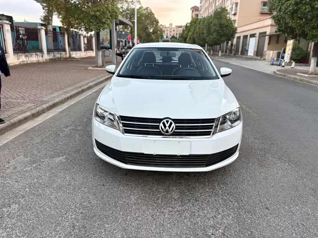 Volkswagen Lavida — миниатюра 2