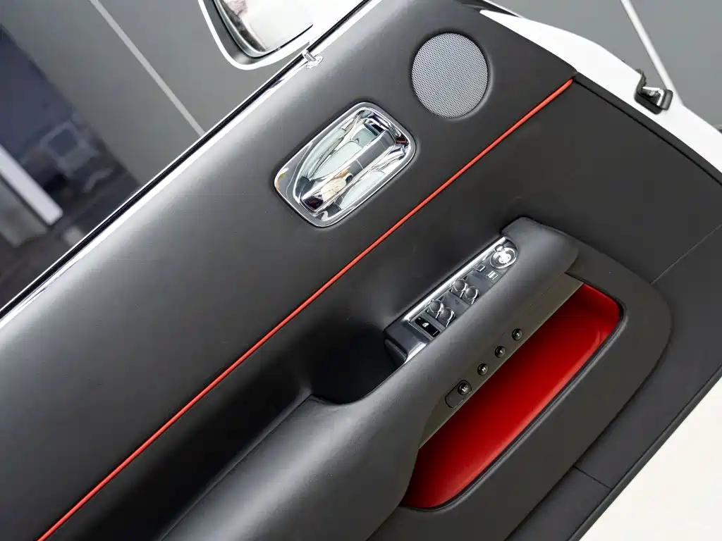 Rolls-Royce Wraith — миниатюра 9