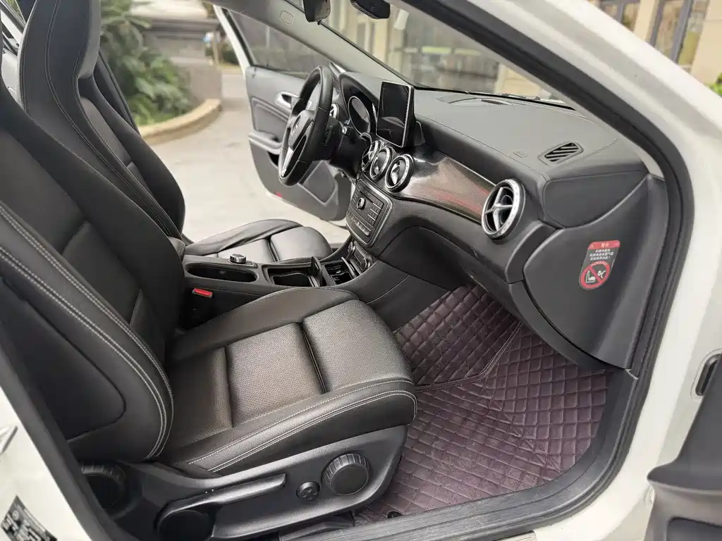 Mercedes-Benz GLA — миниатюра 5