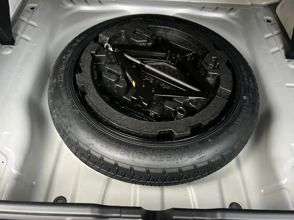 Geely Xingyue L — миниатюра 27