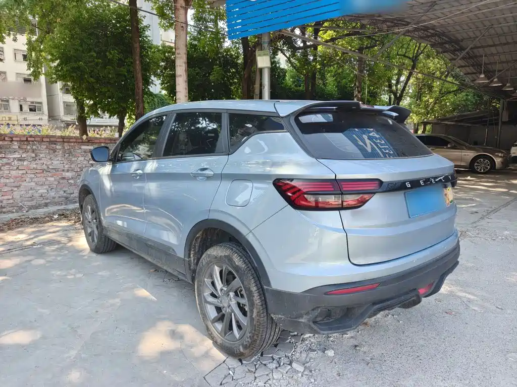 Geely Binyue — миниатюра 5