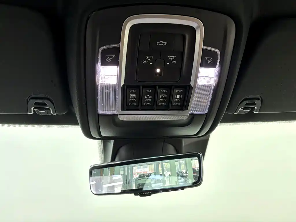 RAM Ram Trucks — миниатюра 19