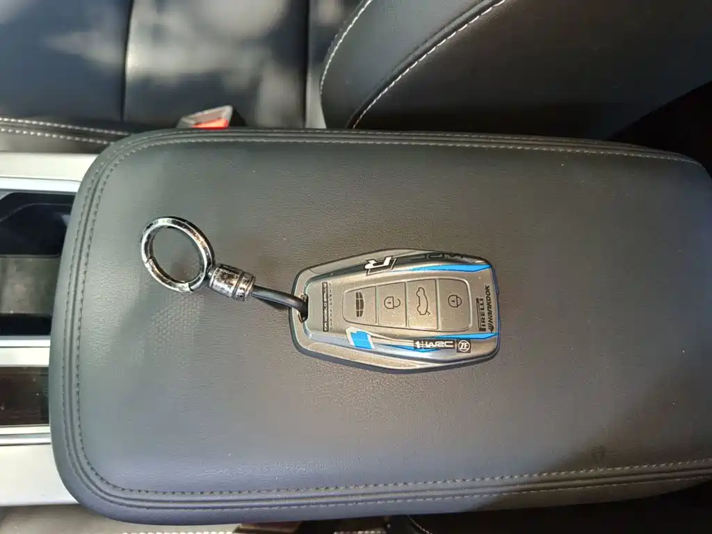 Geely Binyue — миниатюра 9