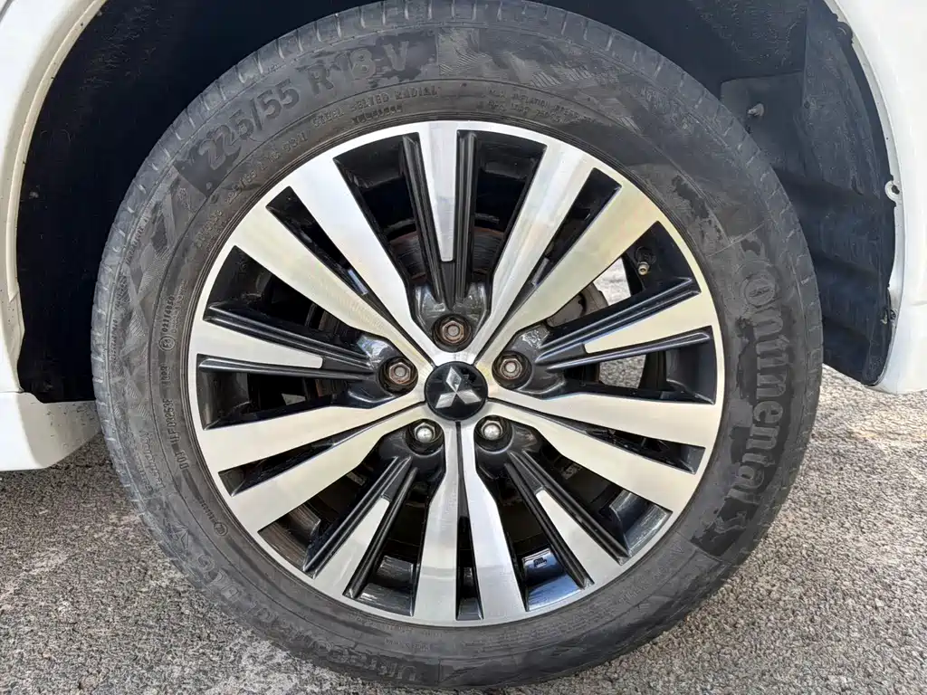 Mitsubishi Outlander — миниатюра 14