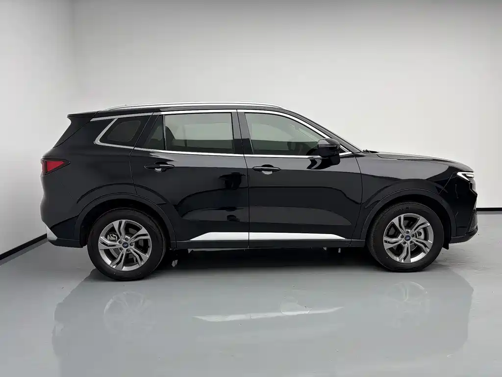Ford Equator Sport — миниатюра 7