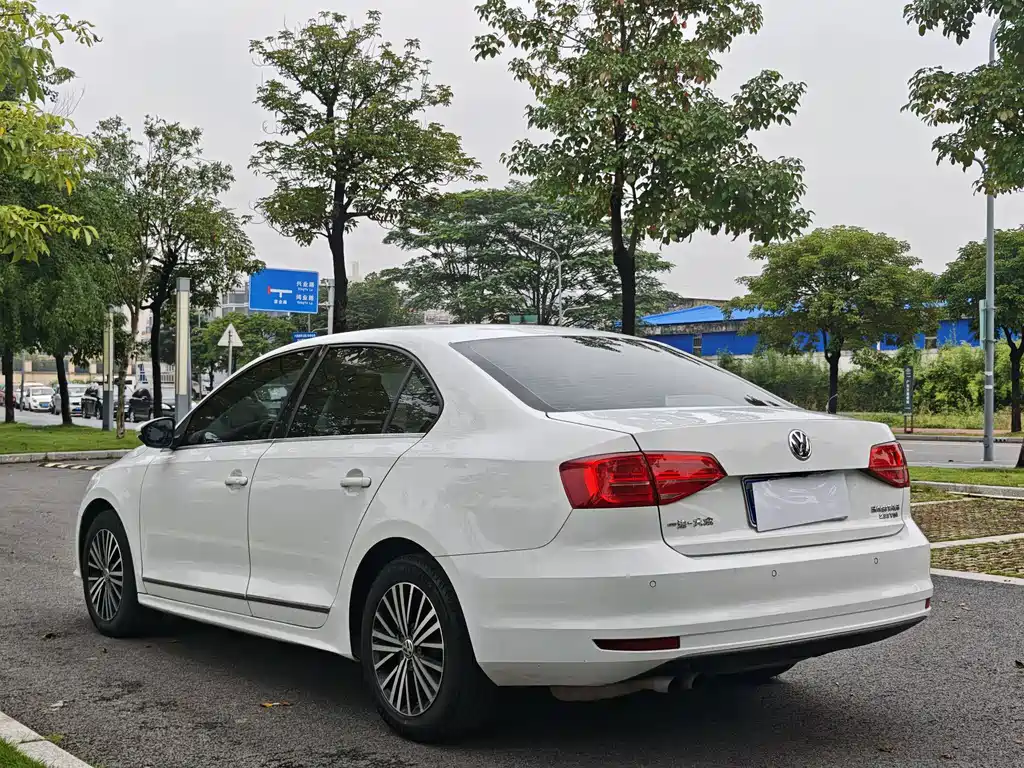 Volkswagen Sagitar — миниатюра 8
