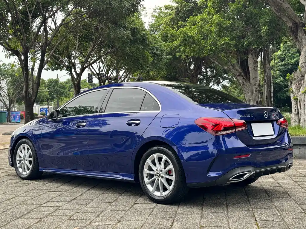 Mercedes-Benz A-Class — миниатюра 6