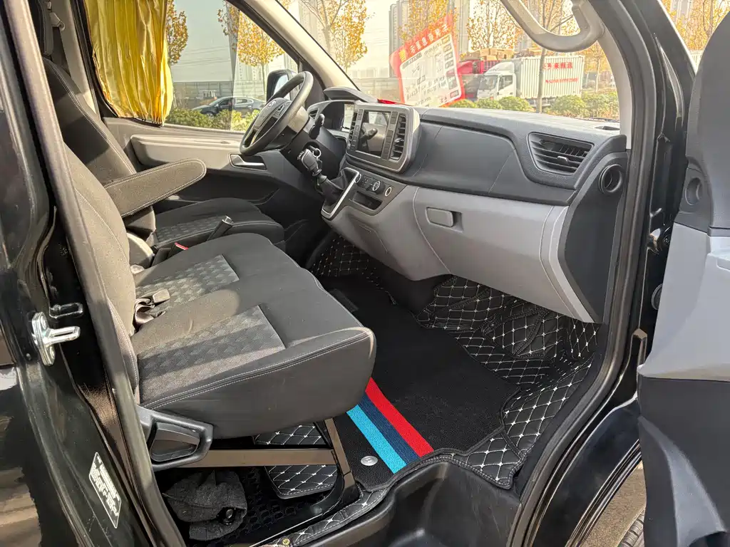 SAIC MAXUS XINTU V80