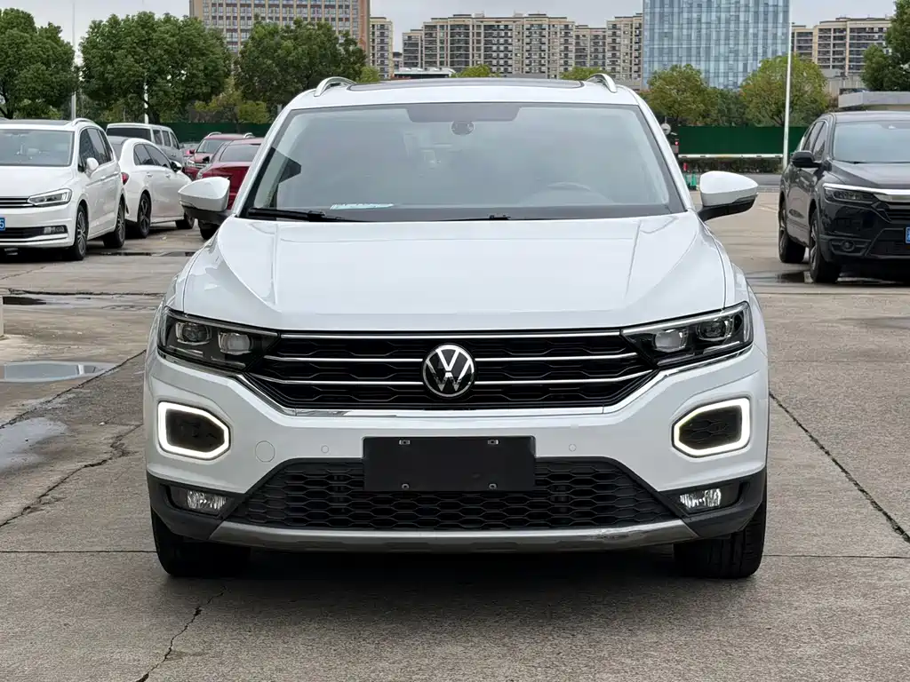 Volkswagen T-Roc — миниатюра 2