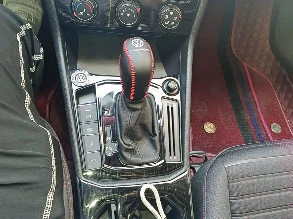 Volkswagen Lavida — миниатюра 14