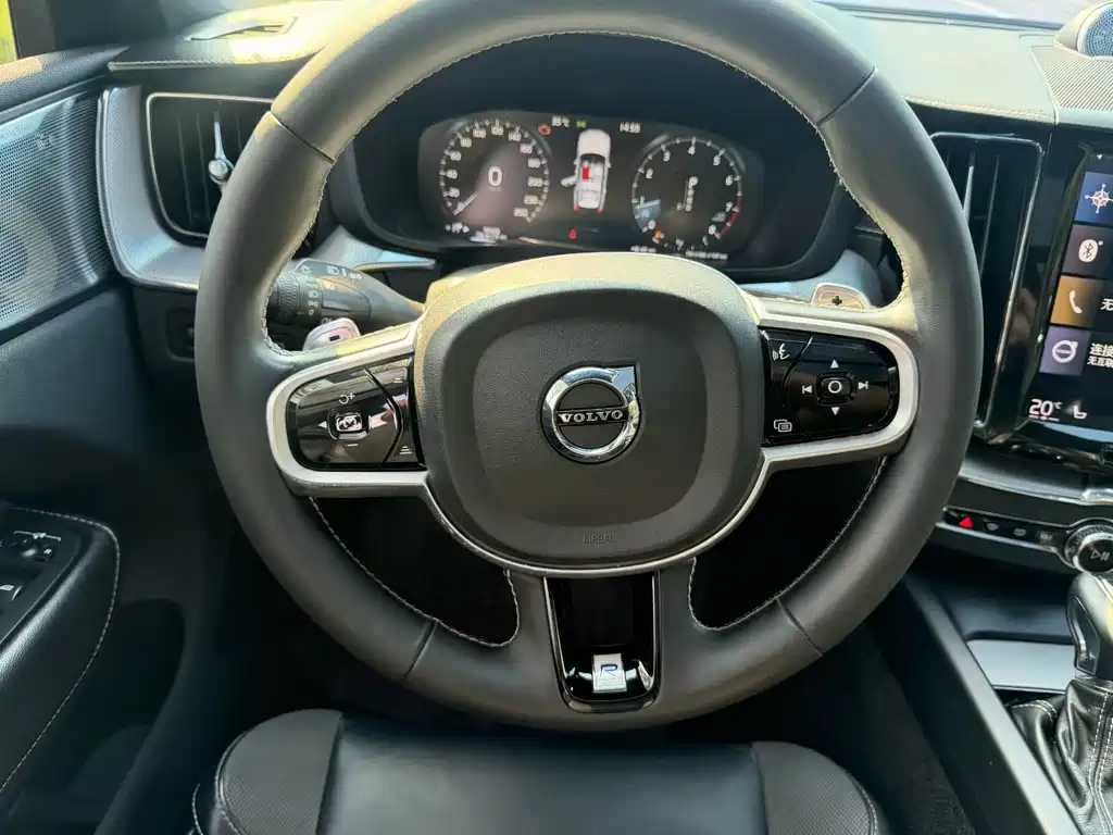 Volvo XC60 — миниатюра 8
